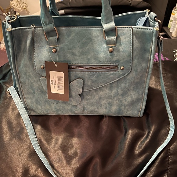 Purse - Picture 3 of 10